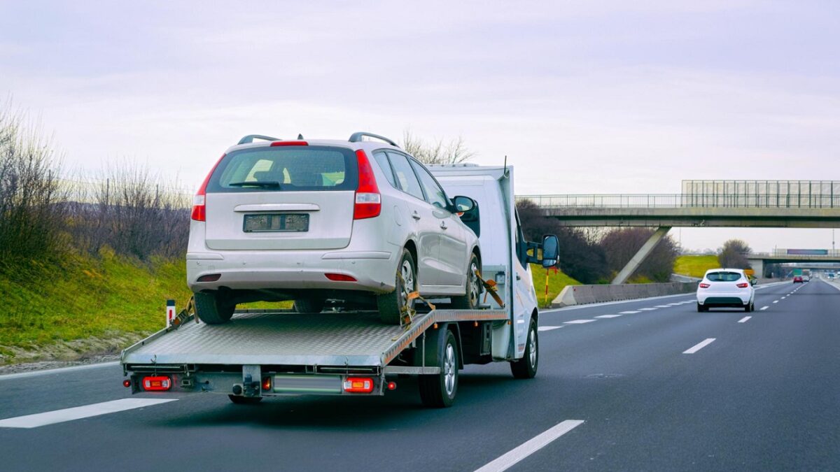 Long Distance Towing Solutions in Boston, MA